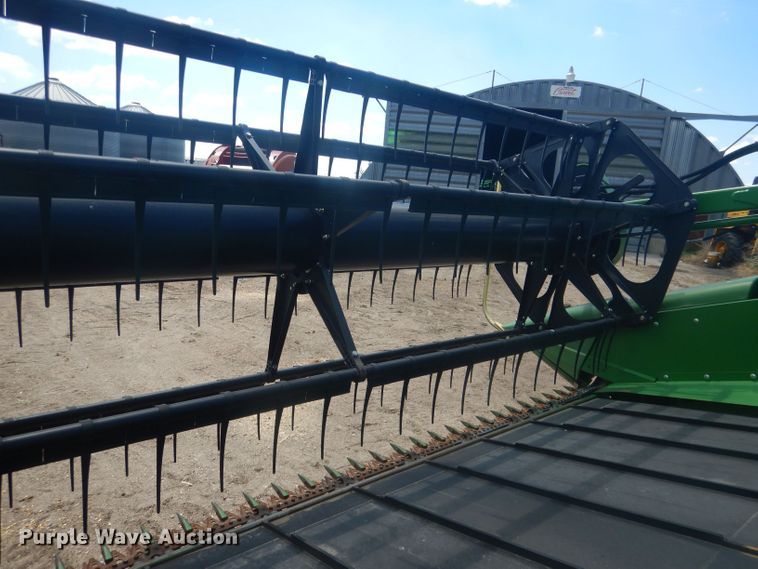 image for item DJ1320 2014 John Deere 630D  draper head