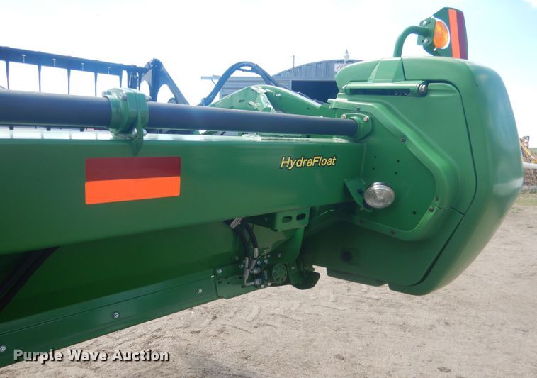 image for item DJ1320 2014 John Deere 630D  draper head