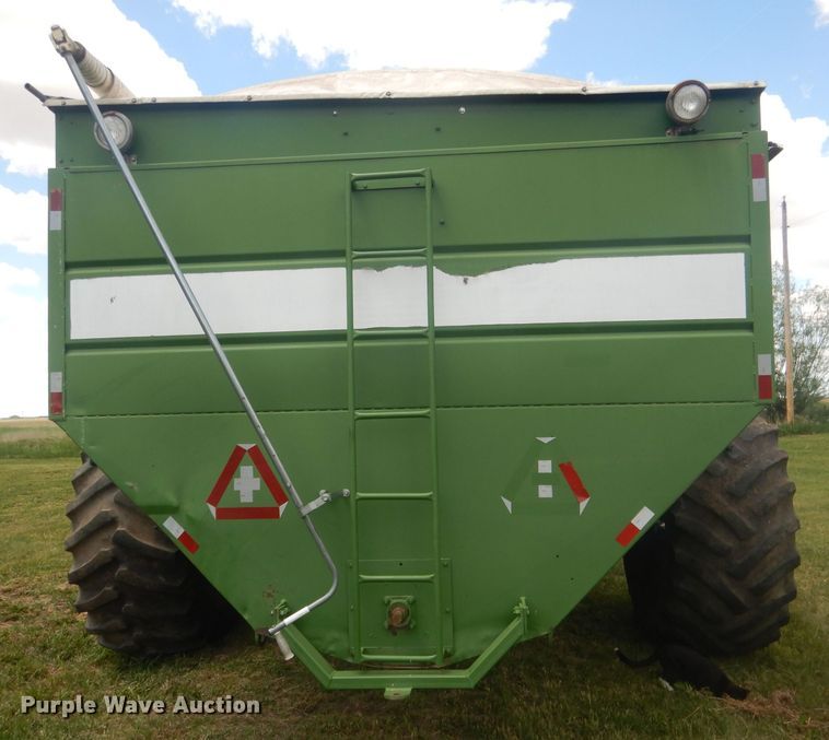 image for item DJ1323 Brent 800A  grain cart