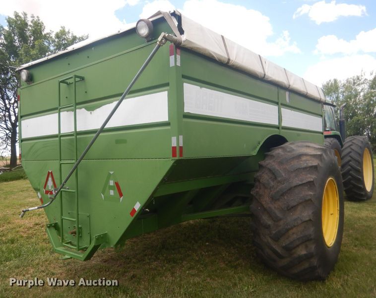 image for item DJ1323 Brent 800A  grain cart