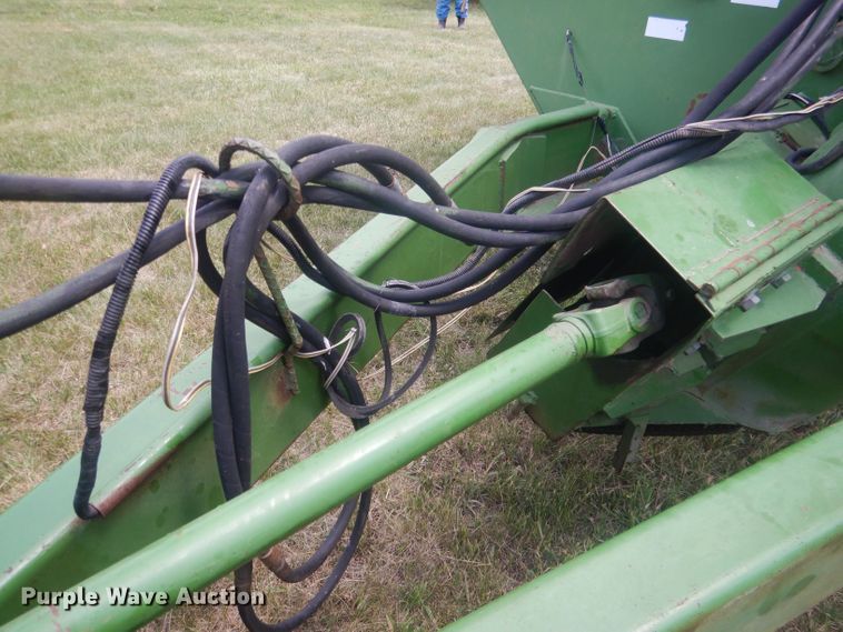 image for item DJ1323 Brent 800A  grain cart