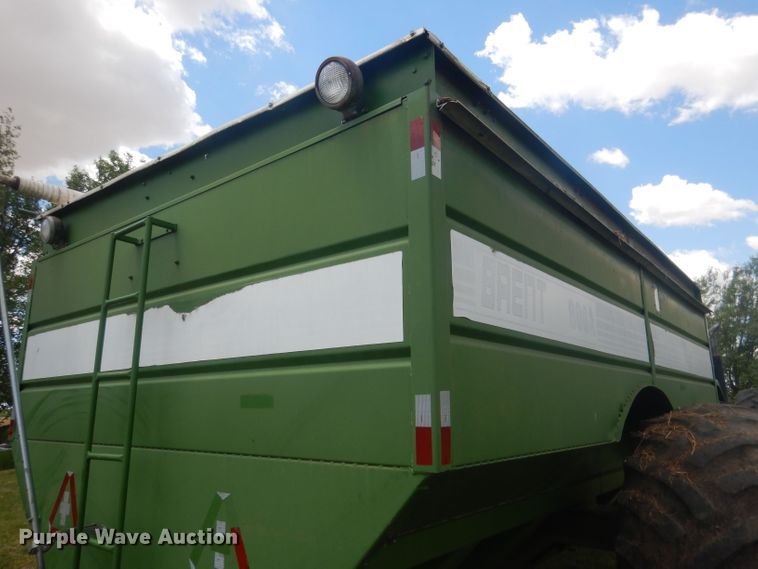 image for item DJ1323 Brent 800A  grain cart