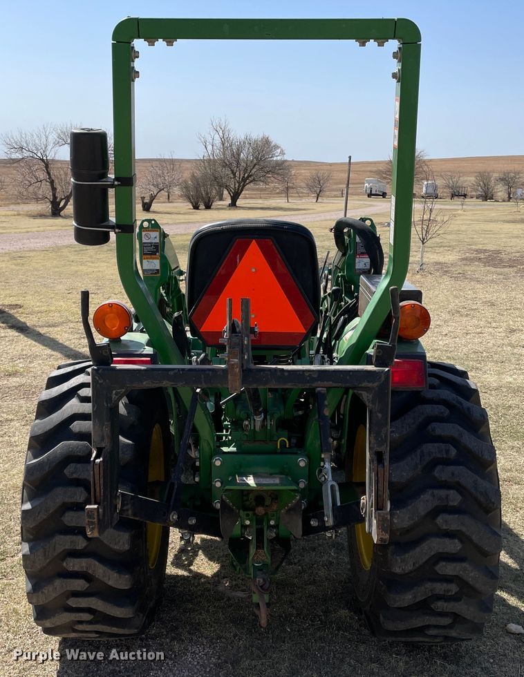 image for item DJ5098 2011 John Deere 3005  MFWD tractor