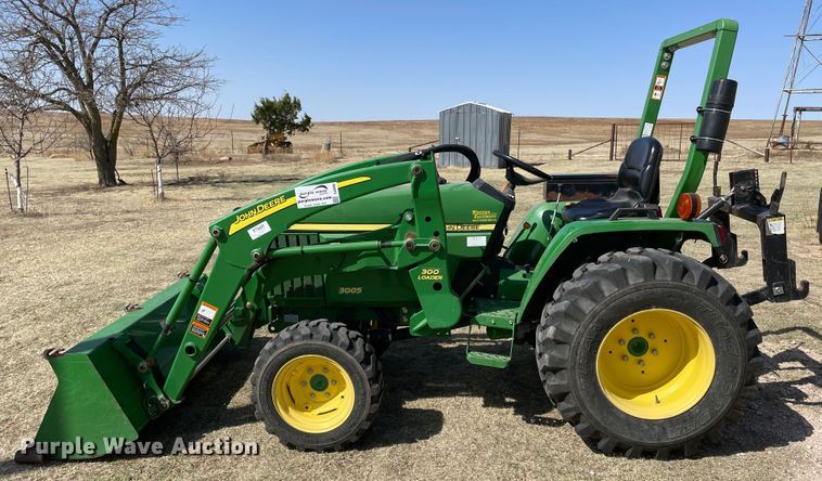 image for item DJ5098 2011 John Deere 3005  MFWD tractor