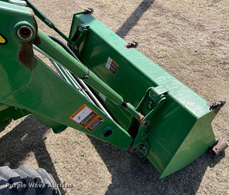 image for item DJ5098 2011 John Deere 3005  MFWD tractor