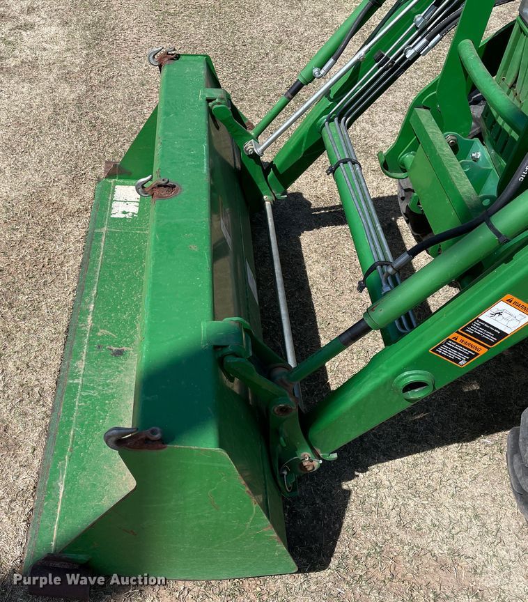 image for item DJ5098 2011 John Deere 3005  MFWD tractor