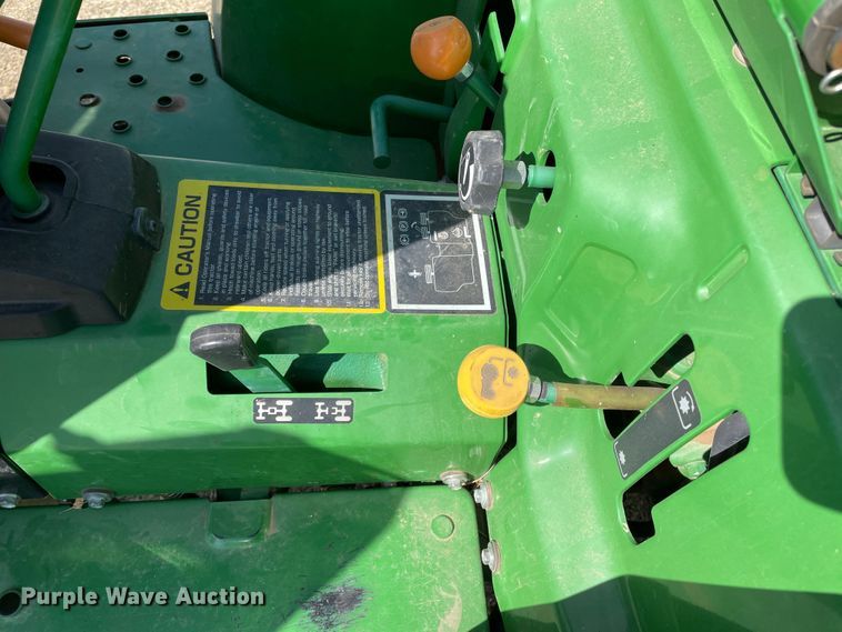 image for item DJ5098 2011 John Deere 3005  MFWD tractor