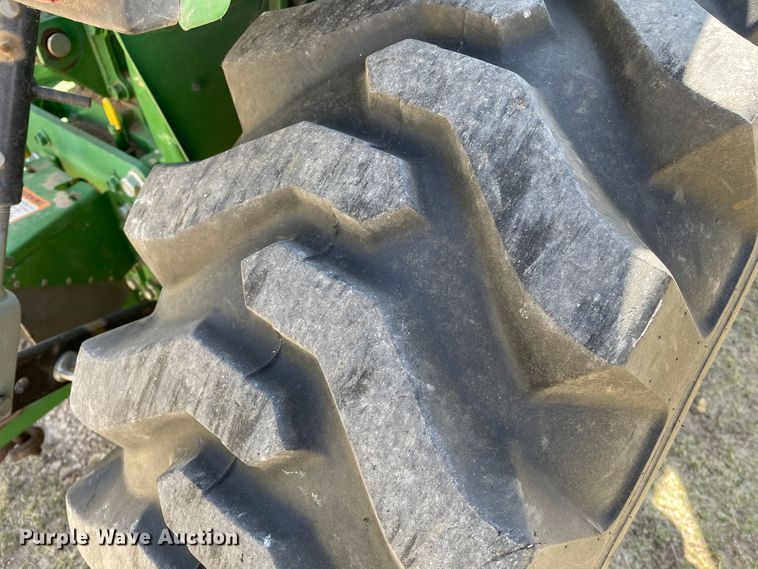 image for item DJ5098 2011 John Deere 3005  MFWD tractor