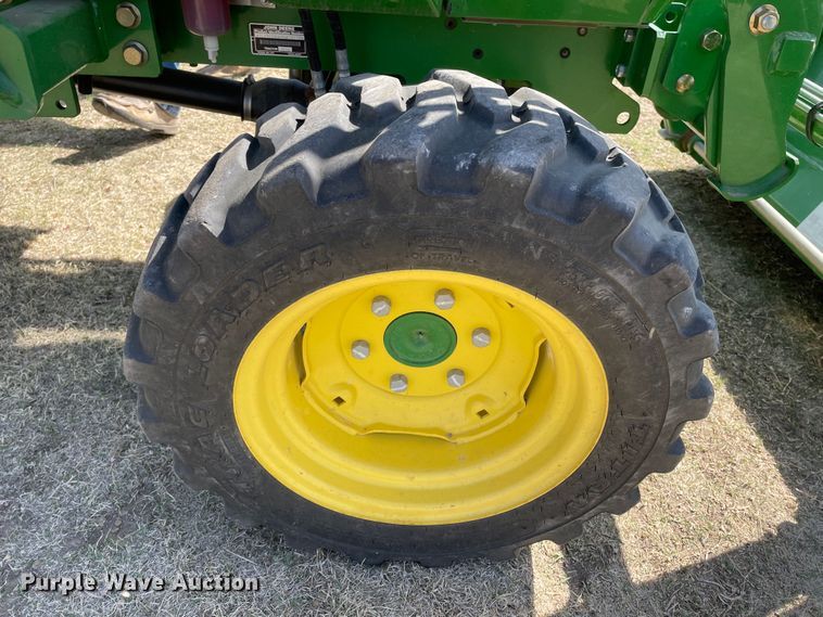 image for item DJ5098 2011 John Deere 3005  MFWD tractor