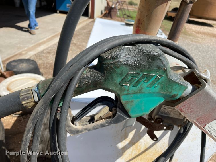 image for item DJ5149 Delta 484000  auxiliary fuel tank