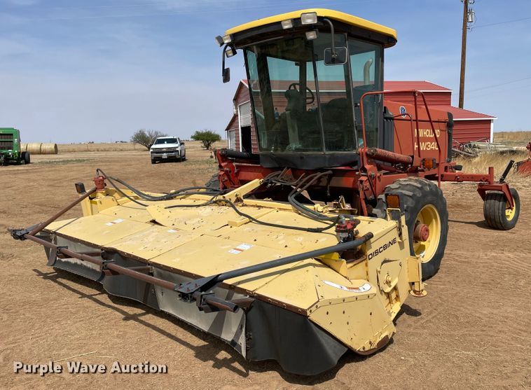 image for item DJ5162 2000 New Holland HW340  windrower