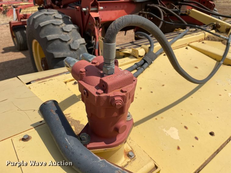 image for item DJ5162 2000 New Holland HW340  windrower