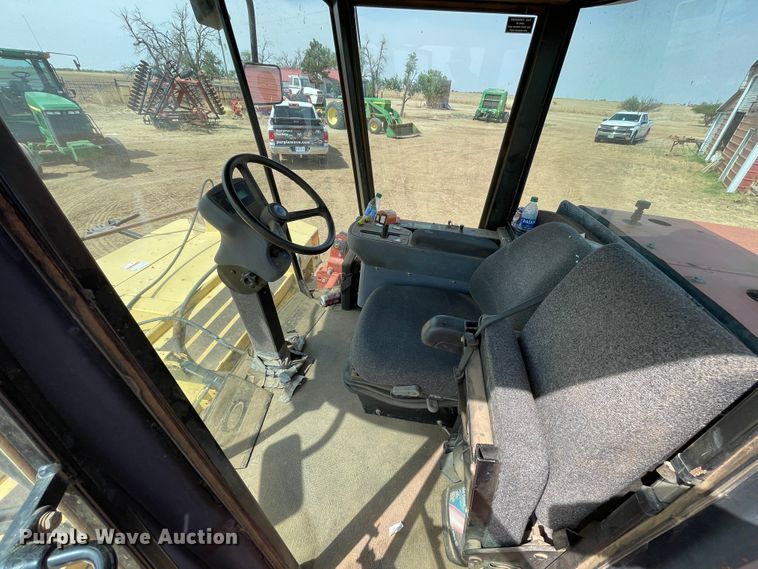 image for item DJ5162 2000 New Holland HW340  windrower