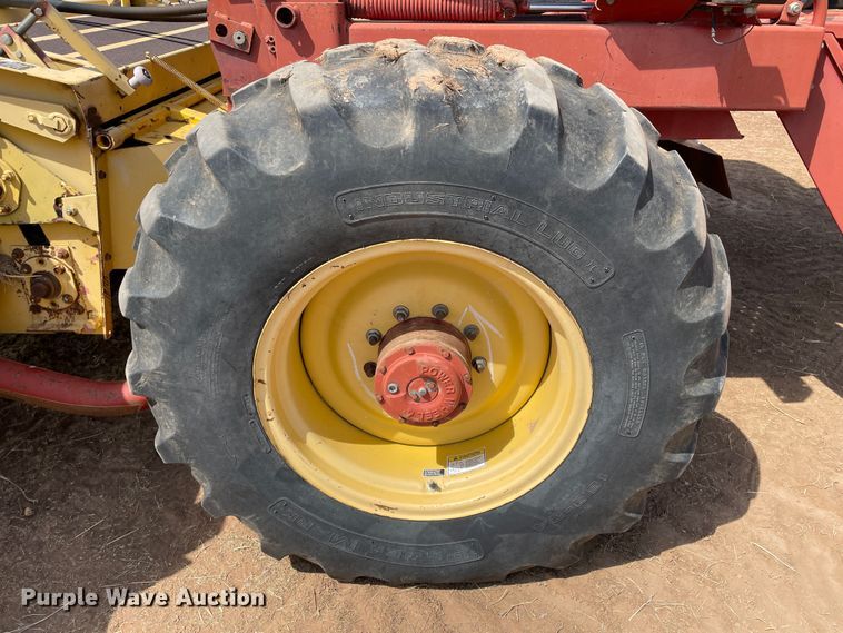 image for item DJ5162 2000 New Holland HW340  windrower