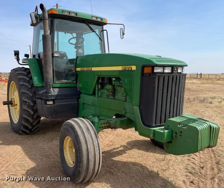 image for item DJ5168 1999 John Deere 8100  tractor