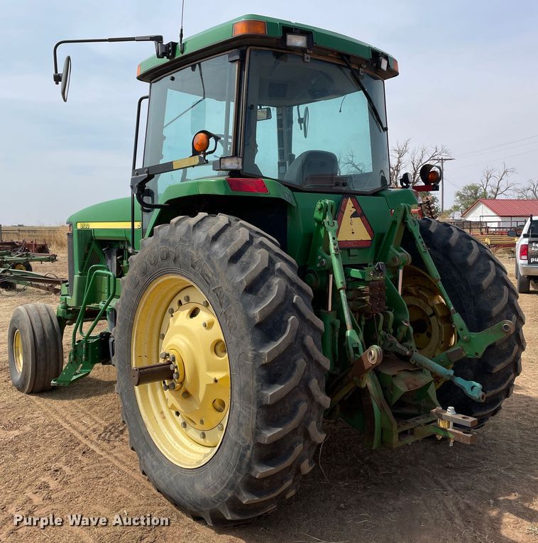 image for item DJ5168 1999 John Deere 8100  tractor