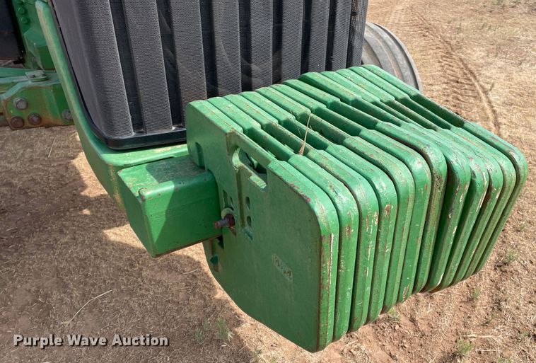 image for item DJ5168 1999 John Deere 8100  tractor