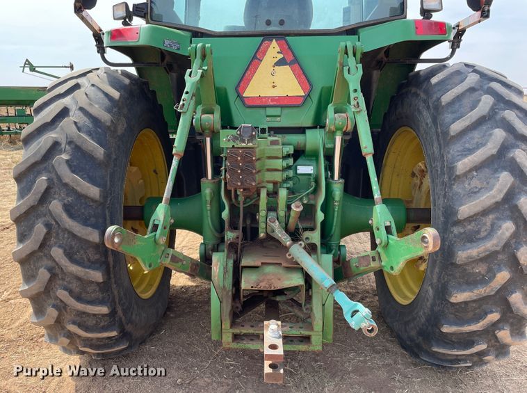 image for item DJ5168 1999 John Deere 8100  tractor