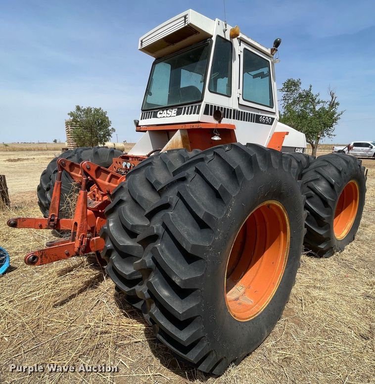 image for item DJ5173 1980 Case 4690  4WD tractor