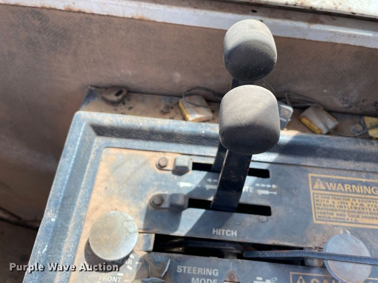 image for item DJ5173 1980 Case 4690  4WD tractor