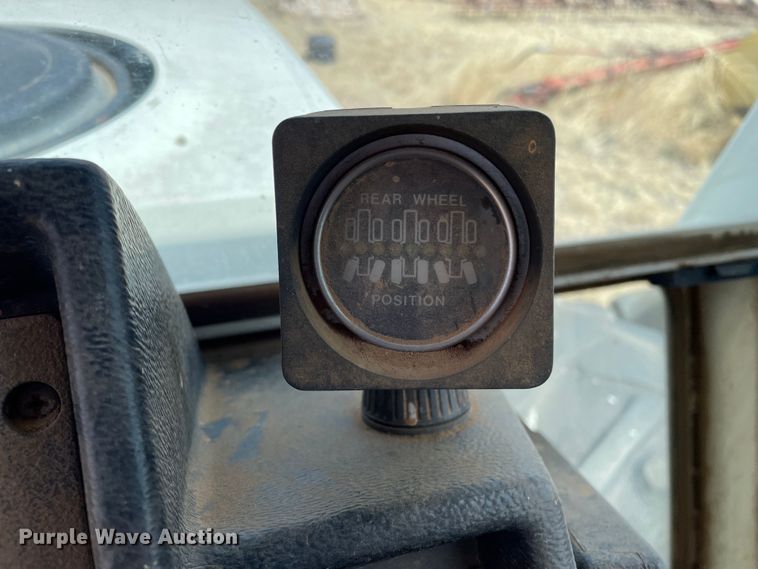 image for item DJ5173 1980 Case 4690  4WD tractor