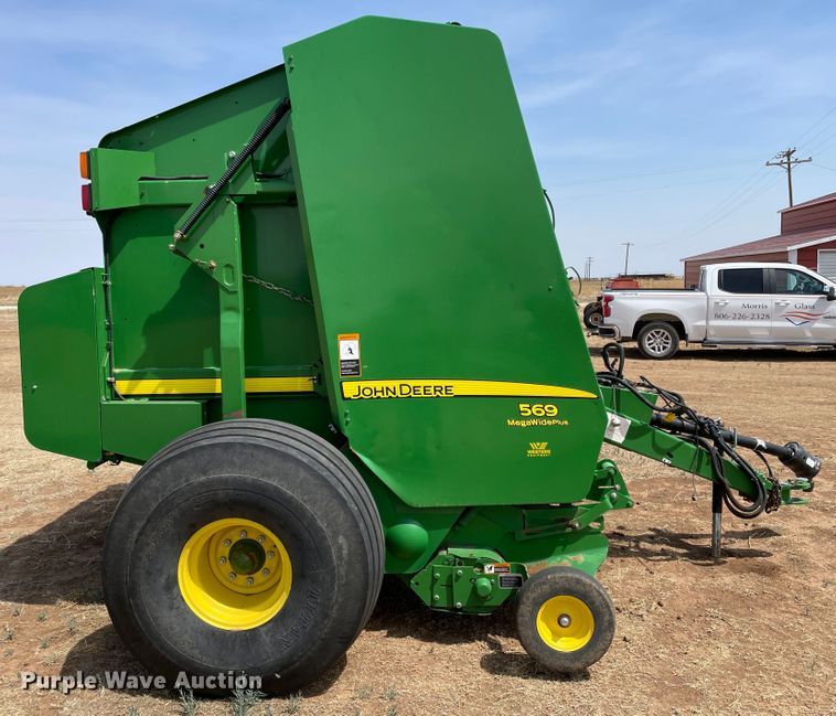 image for item DJ5174 2014 John Deere 569  round baler