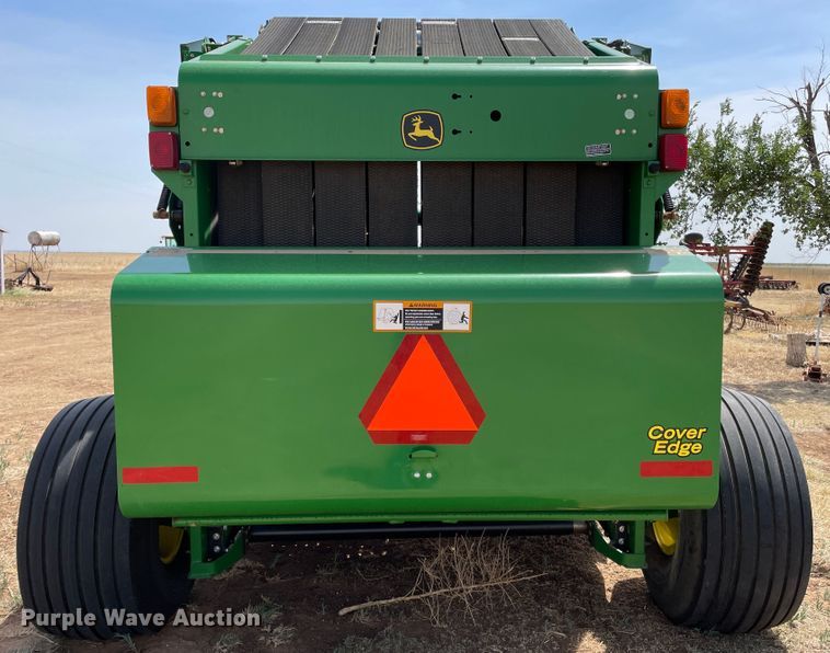 image for item DJ5174 2014 John Deere 569  round baler