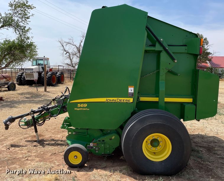 image for item DJ5174 2014 John Deere 569  round baler