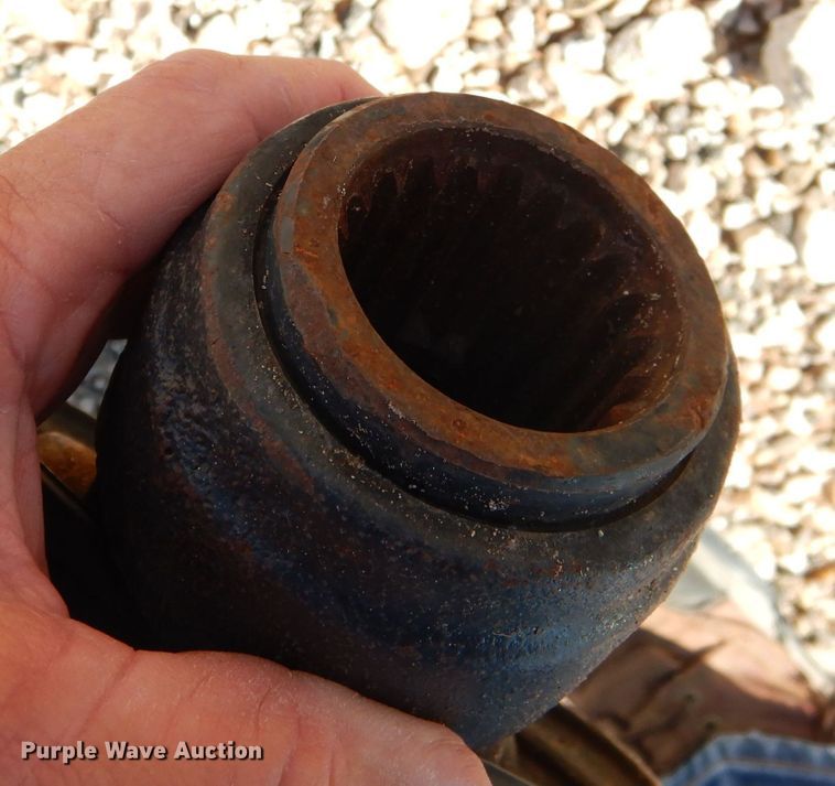 image for item DJ8958 Massey Ferguson 2290  large square baler