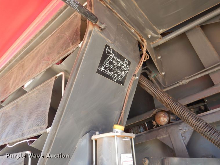 image for item DJ8958 Massey Ferguson 2290  large square baler