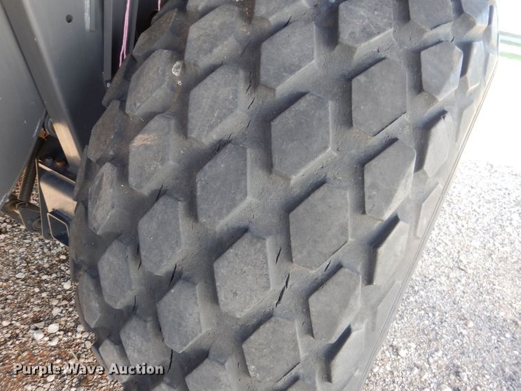 image for item DJ8958 Massey Ferguson 2290  large square baler