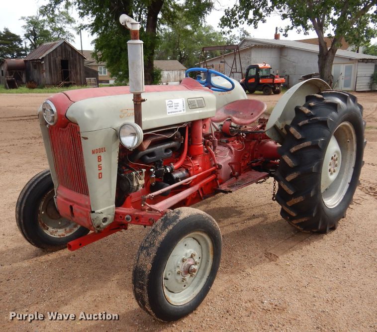 image for item DK0964 Ford 850  tractor