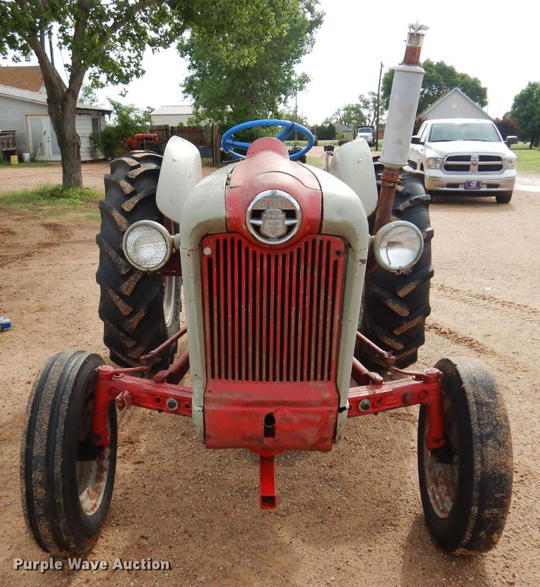 image for item DK0964 Ford 850  tractor