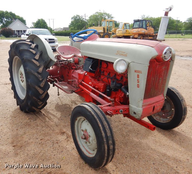 image for item DK0964 Ford 850  tractor