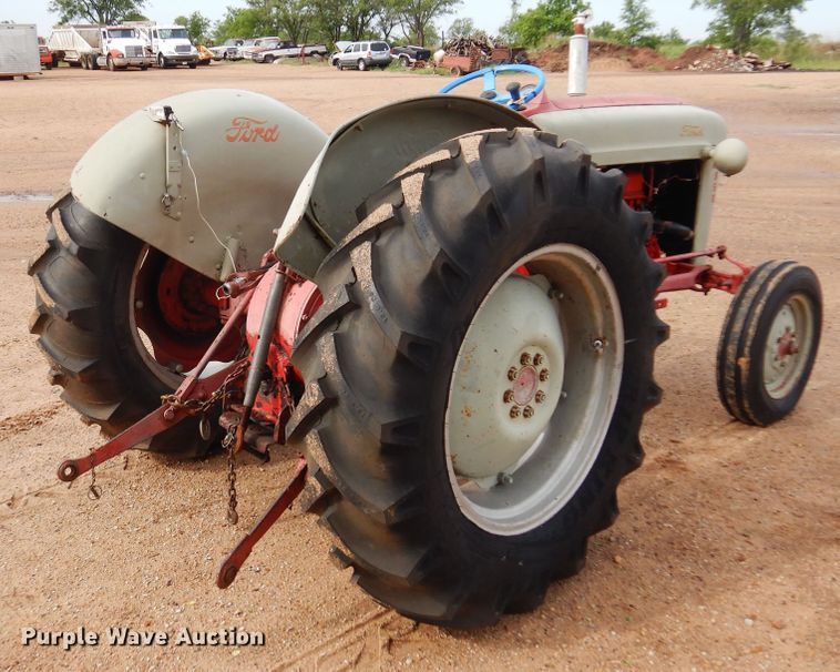 image for item DK0964 Ford 850  tractor