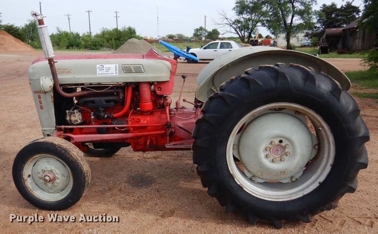 image for item DK0964 Ford 850  tractor