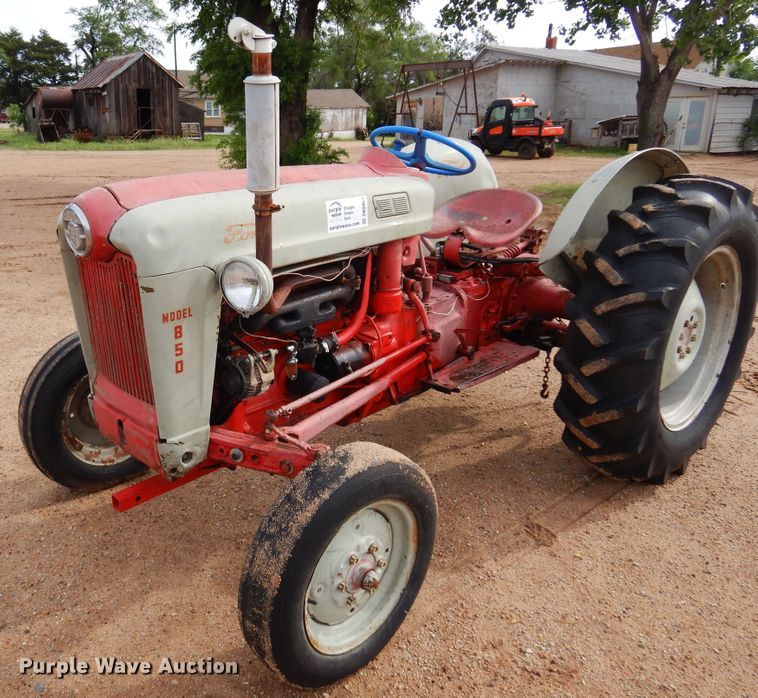 image for item DK0964 Ford 850  tractor