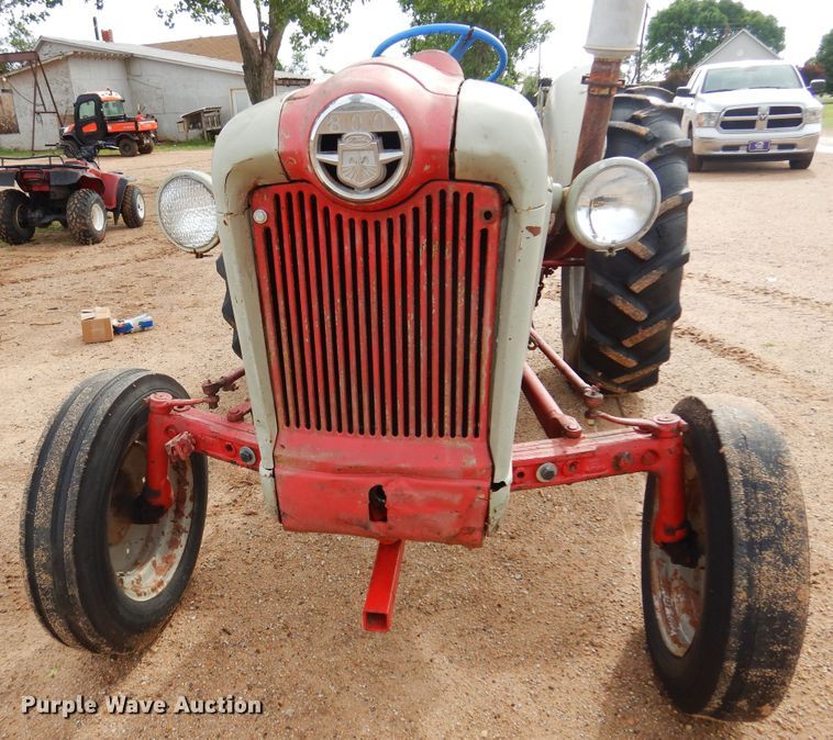 image for item DK0964 Ford 850  tractor