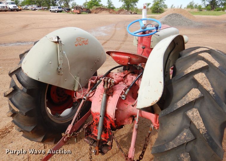 image for item DK0964 Ford 850  tractor