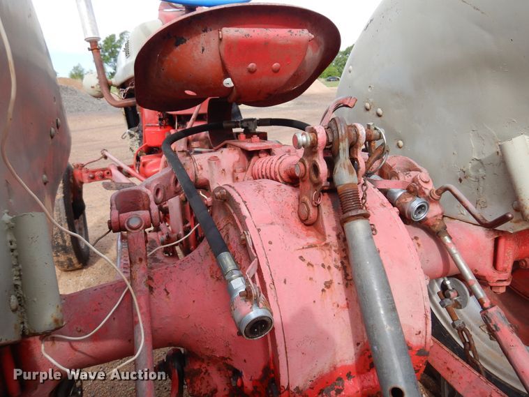 image for item DK0964 Ford 850  tractor