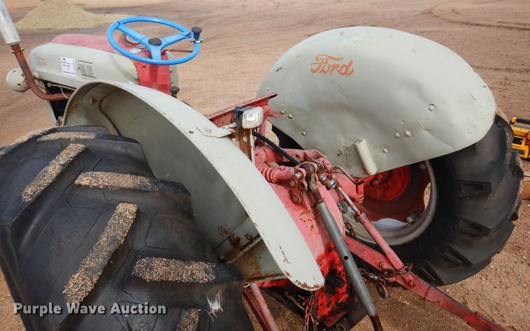 image for item DK0964 Ford 850  tractor