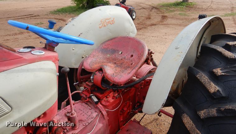 image for item DK0964 Ford 850  tractor