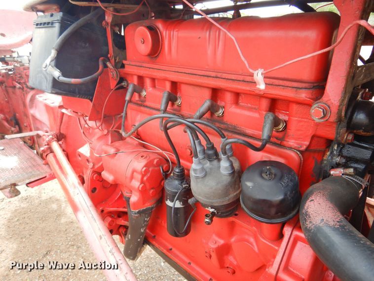 image for item DK0964 Ford 850  tractor