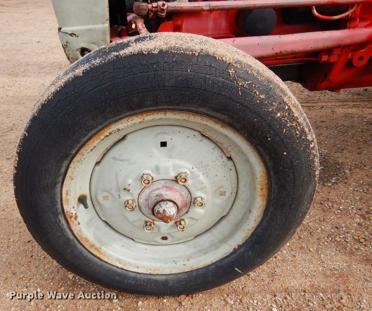 image for item DK0964 Ford 850  tractor