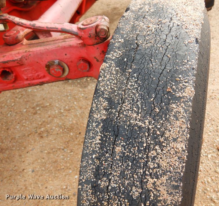 image for item DK0964 Ford 850  tractor