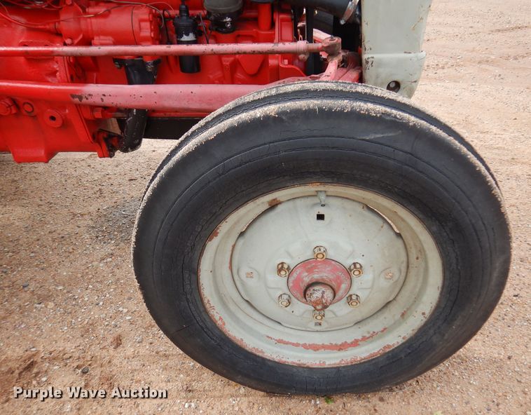image for item DK0964 Ford 850  tractor