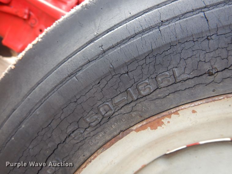 image for item DK0964 Ford 850  tractor