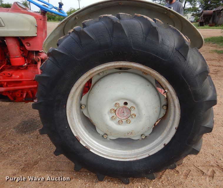 image for item DK0964 Ford 850  tractor