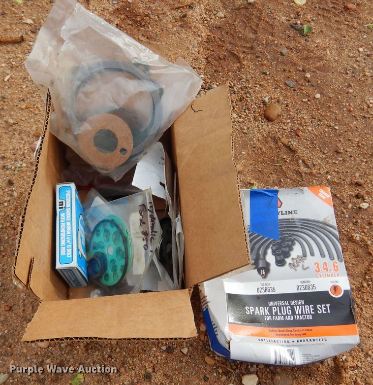 image for item DK0964 Ford 850  tractor