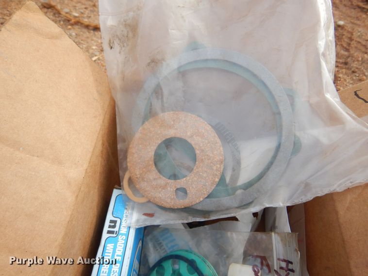 image for item DK0964 Ford 850  tractor